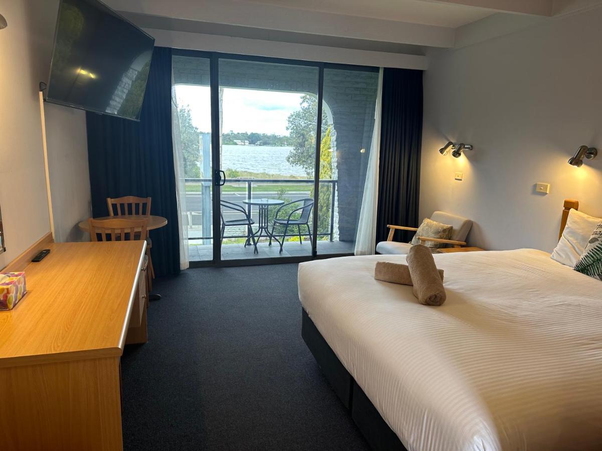 Banjo Paterson Motor Inn Lakes Entrance Exterior foto
